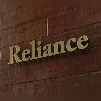 Reliance Raises Rs 210 Billion via Asset-Backed Securities