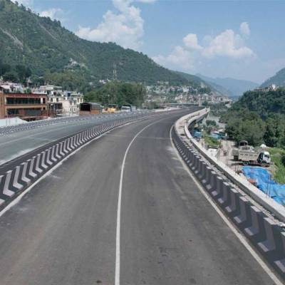 Jammu-Srinagar highway restored, stranded vehicles cleared