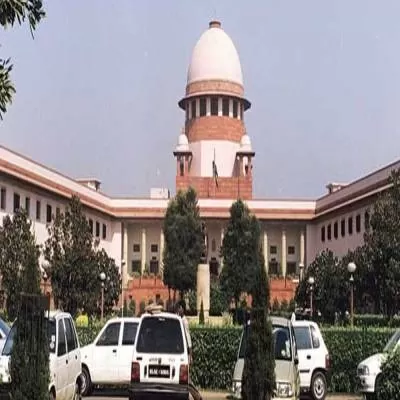 Supreme Court orders Sahara to deposit Rs 1,000 cr
