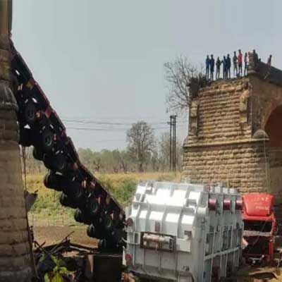 Reconstruction of 145-year-old Bailey bridge begins