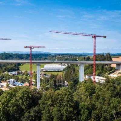 Three WOLFF Cranes Enable Spectacular Aurach Valley Bridge Project