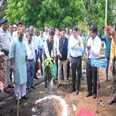 Dr Mandaviya Reviews DGMS Operations, Stresses on Mine Safety