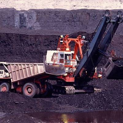 CIL signs agreement to purchase Russian shovels at Rs 1,462 cr
