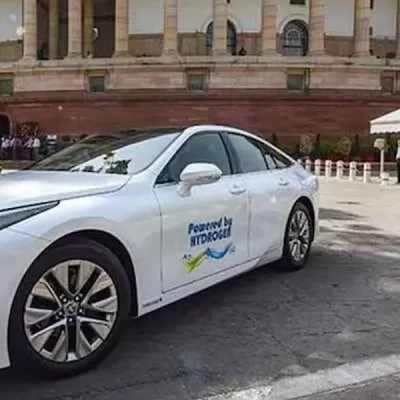 Innovative Proposal: Dual Colour Plates for Green Hydrogen Vehicles