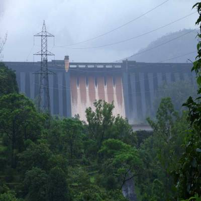 Koyna dam suggests water cuts for irrigation and power