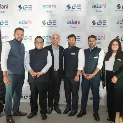 Sunfraa Partners with Adani Solar for Varanasi Market