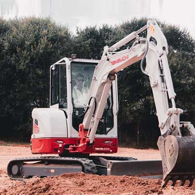 Takeuchi unveils short-tailed excavator TB335R