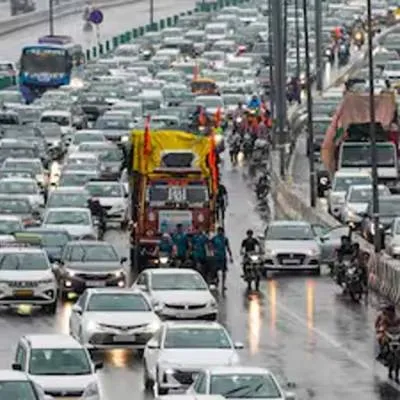 Delhi to Get Rs 8.03 Billion for Roads and Flyover Upgrades