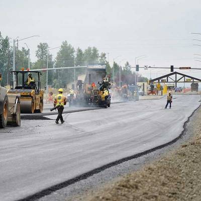Gehlot commences Rs 33.78 bn road projects
