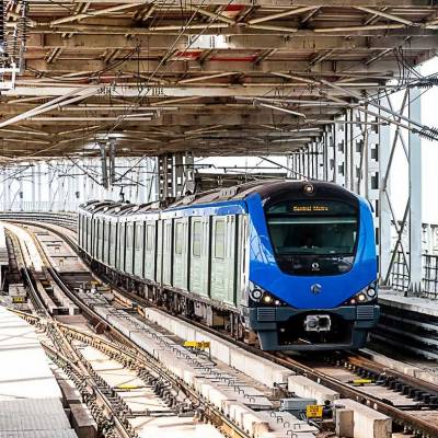 Agra metro adopts innovative 3rd rail traction system for power supply