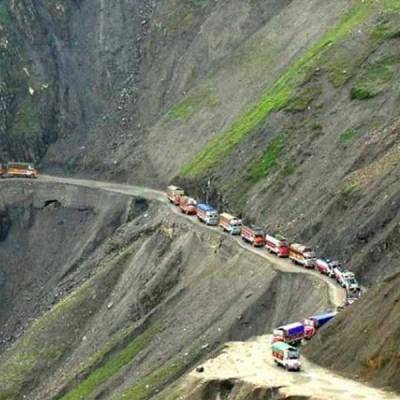 Jammu chief secretary holds meeting on road projects