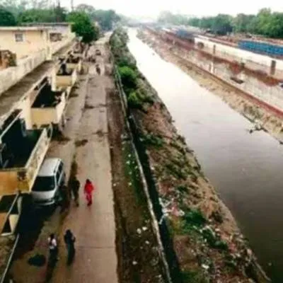 Delhi Plan Warns Expressways Disrupt City’s Natural Water Flow