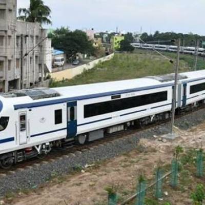 Private train project: IRCTC and MEIL submits bids  