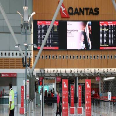 Sydney Airport gets multi-billion dollar takeover bid 