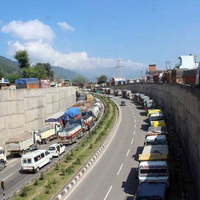Srinagar Roads and Buildings Sector Progress Meeting Held