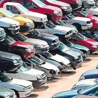 Auto Sector Urges GST Cuts Before Festive Sales Begin