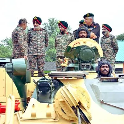 Indian Army Rolls Out First Overhauled ARV VT-72B with JCBL Group Partnership