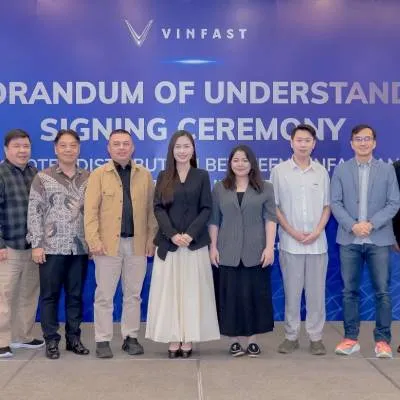  VinFast Enters Indonesia E-Scooter Market, Signs Dealer MoUs