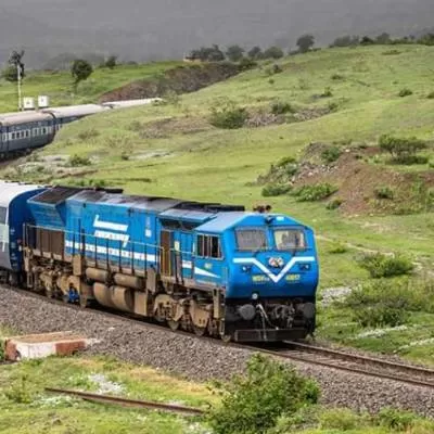 Railways achieves 94% electrification milestone in broad gauge network