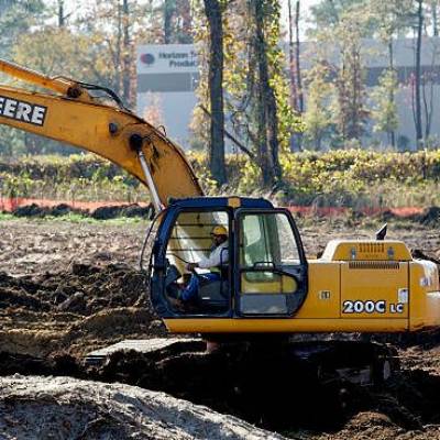 John Deere launches 350 P-tier, 380 P-tier midsized excavators