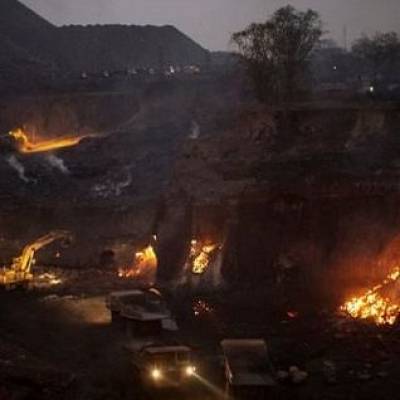 Coal minister discusses Jharia Master Plan with Parliamentary panel