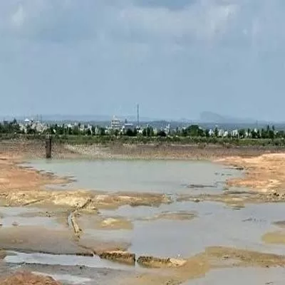 Bengaluru's Lakes Dry Up: Concerns Rise