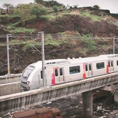 Mumbai Metro opens FOBs on Metro Line 7