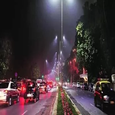 Idle Toy Train Reflects Smart City Delay