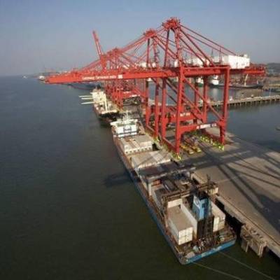 Chinese cranes to aid Indian Port despite equipment restrictions 
