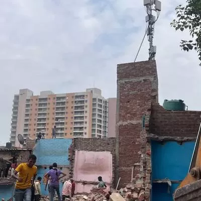DDA Demolishes 200 Illegal Units in Ashok Vihar Clear-Out