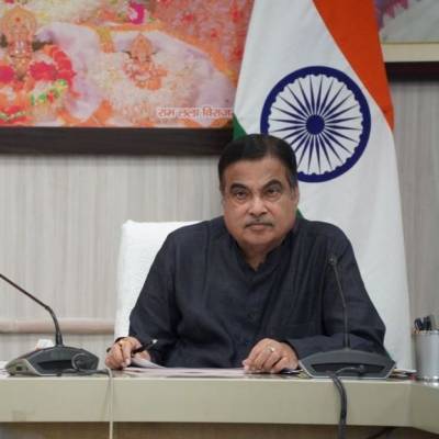 Gadkari launches Rs 8,000 cr highway projects in UP