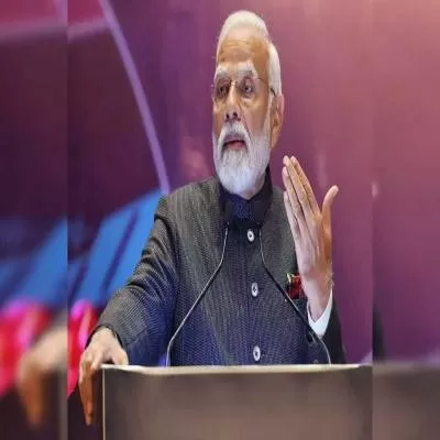 PM Modi Launches 14,000 Projects in UP
