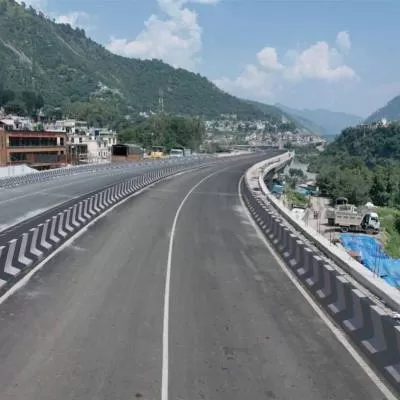 Jammu-Srinagar Highway Blocked by Landslides