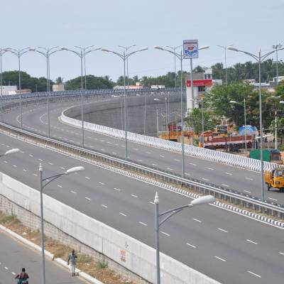 RInfra plans to sell five road assets to Singapore’s Cube Highways  