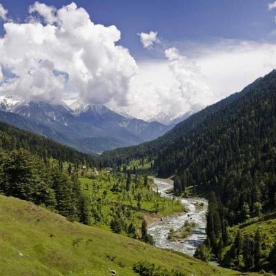 J-K administration assigns land to landless families: LG