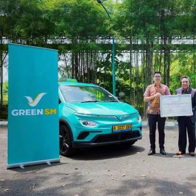 Green SM Launches All-Electric Premium Taxi Service at Soekarno-Hatta 