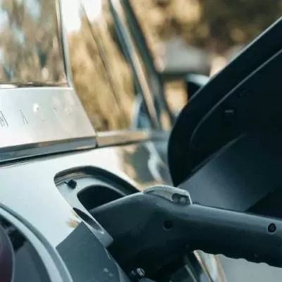Delhi Transport Minister Gahlot Encourages Gig Workers to Adopt Electric Vehicles – Construction World
