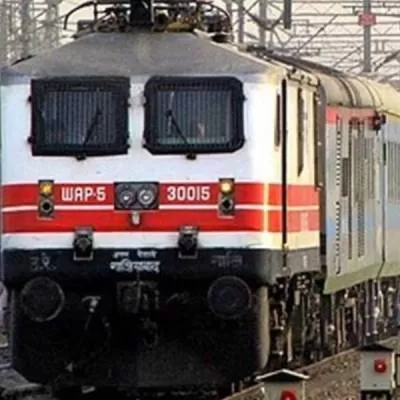 Western Railway to Install AI Cameras on 978 Train Engines