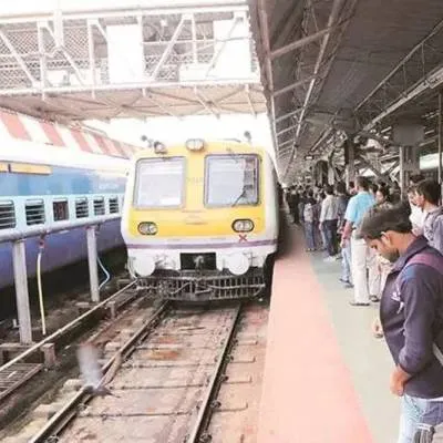 Central Railway Adds Halts for 52 Trains Across 22 Stations