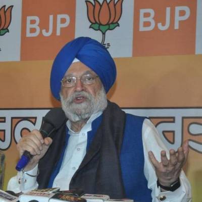 Hardeep Singh Puri launches NIPUN scheme for construction workers