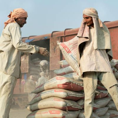Cement industry witnesses surge of Rs 45-50 per bag in April