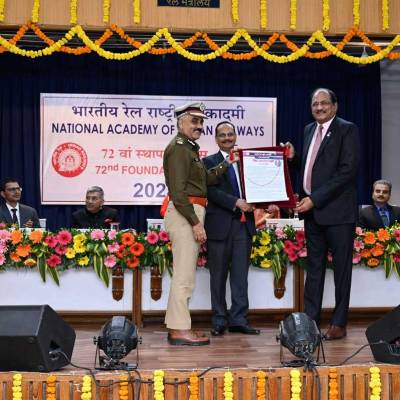 Brijesh Dixit conferred with Distinguished Alumnus Award by NAIR