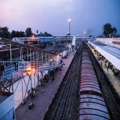 MoS Railways Reviews Redevelopment of Puri Railway Station