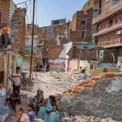 DDA Demolishes Over 300 Homes in Govindpuri for Rehab Project