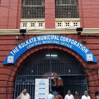 Calcutta Municipal Corporation pioneers plastic-enhanced road repairs