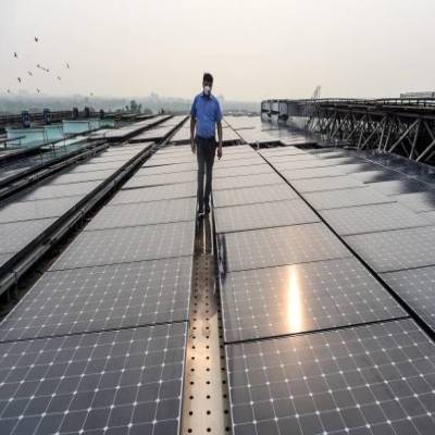 Solar industry faces supply chain and logistics issues