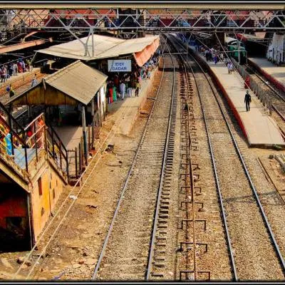 Western Railway Plans Rs 700 Mn Upgrade to Turn Dadar into Midtown Terminus