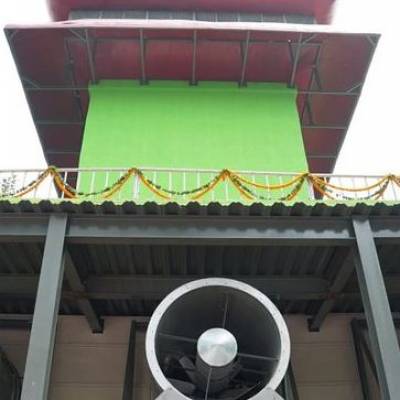Delhi govt launches smog tower to combat air pollution 