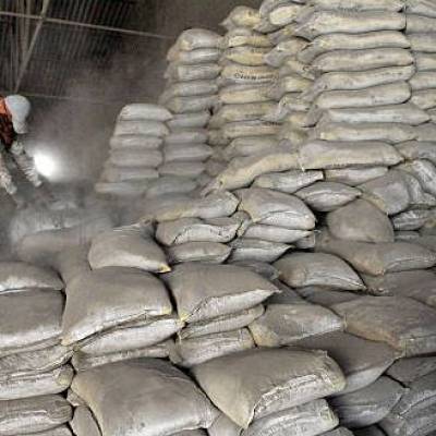 Cement prices in August fell by 3% to Rs 328 per 50 kg 