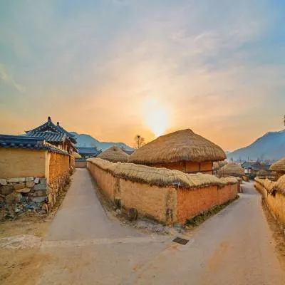 Telangana Identifies 80 Villages for Model Solar Power Plants